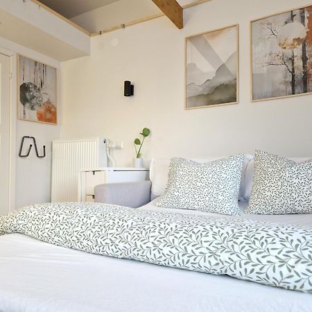 Appartamento La Petite Boheme With Free Parking Stoccolma Esterno foto